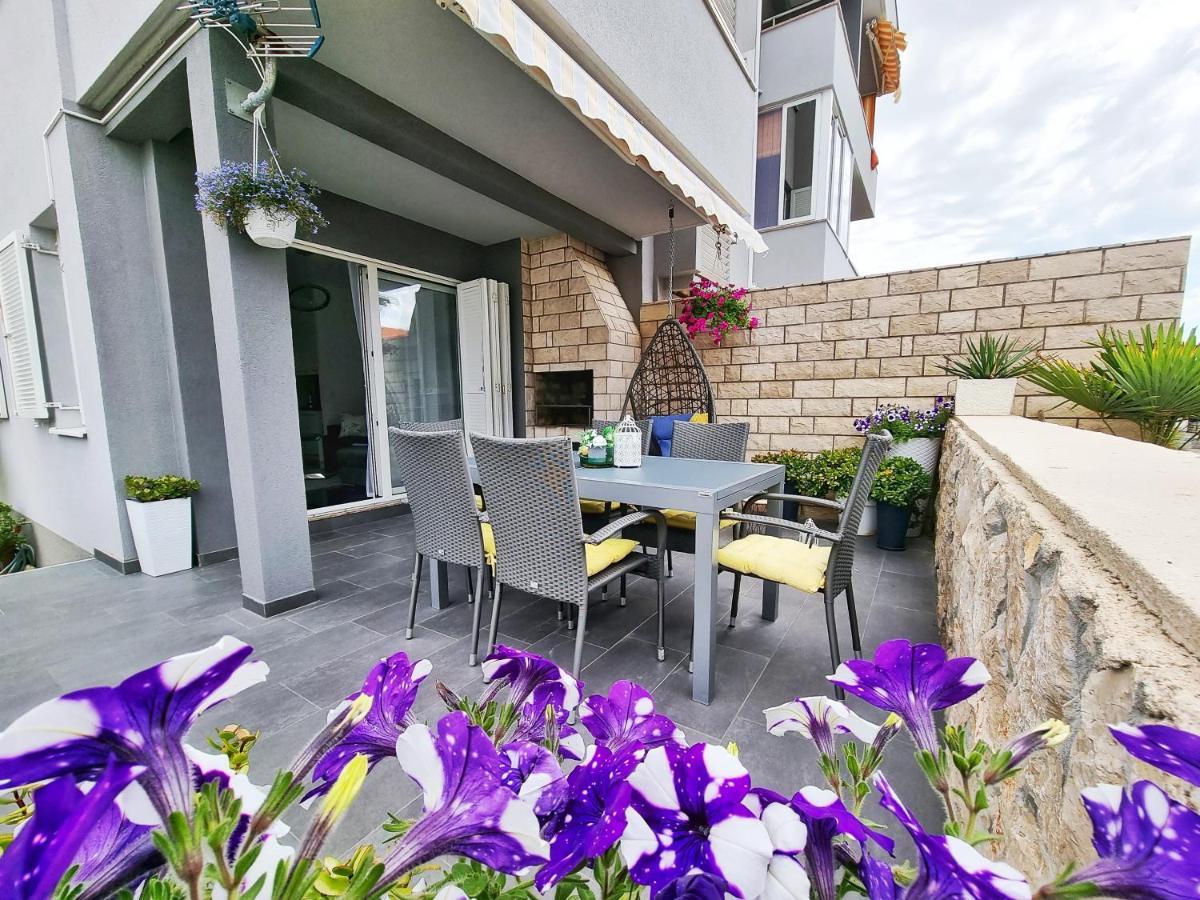 Apartamento Deluxe Novalja Exterior foto