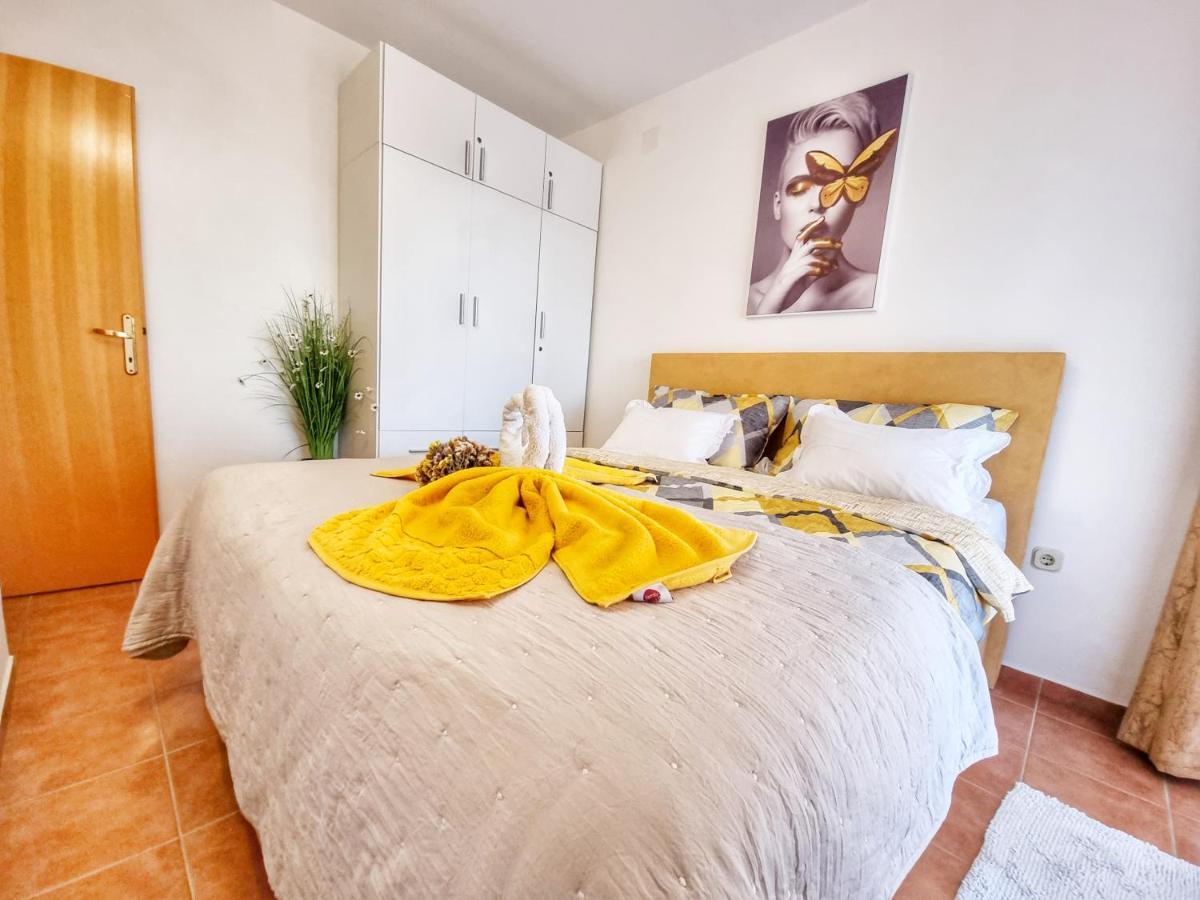 Apartamento Deluxe Novalja Exterior foto