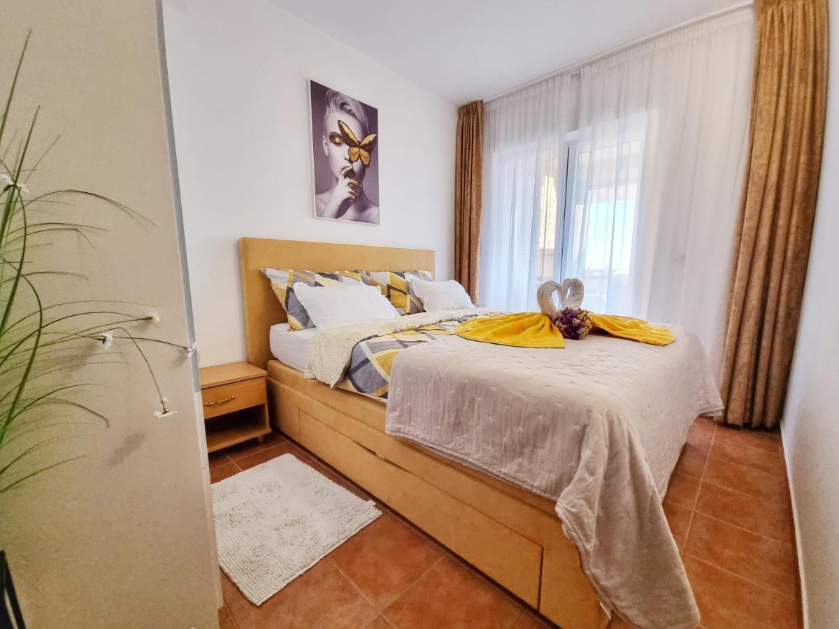 Apartamento Deluxe Novalja Exterior foto