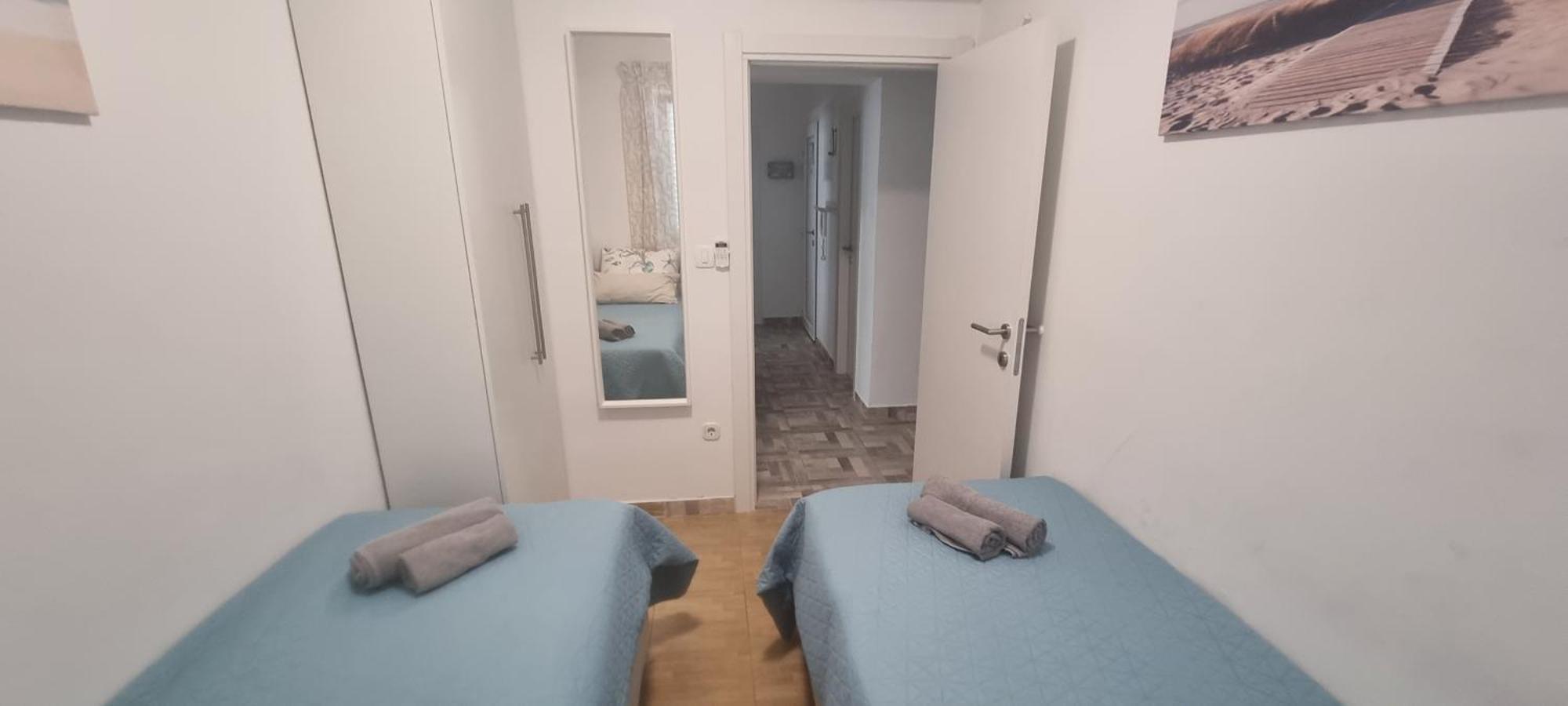 Apartamento Deluxe Novalja Exterior foto