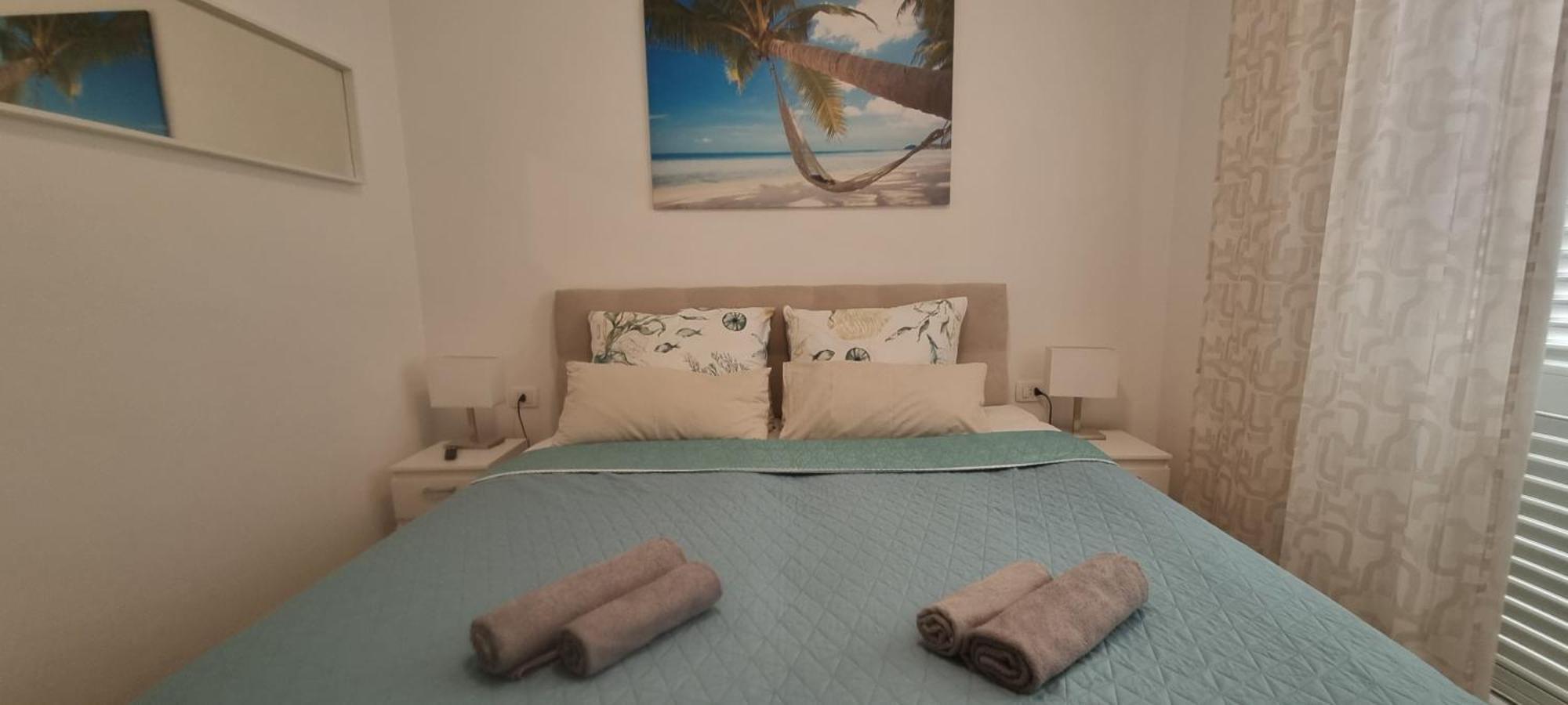 Apartamento Deluxe Novalja Exterior foto